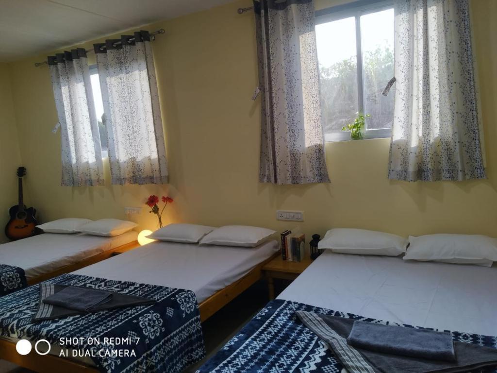 Mars Jungle Adventure Stud Farm With Private Jacuzzi Villa Narsinge Bilik gambar